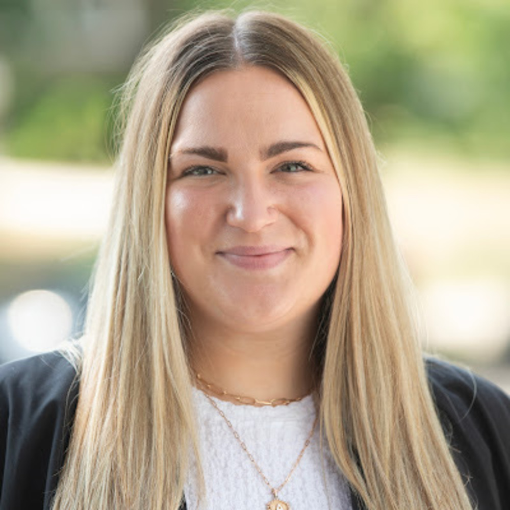 Meet your Posher, Anna